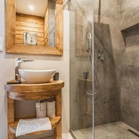 Nosalowski Wypas Jacuzzi & Sauna Chalet