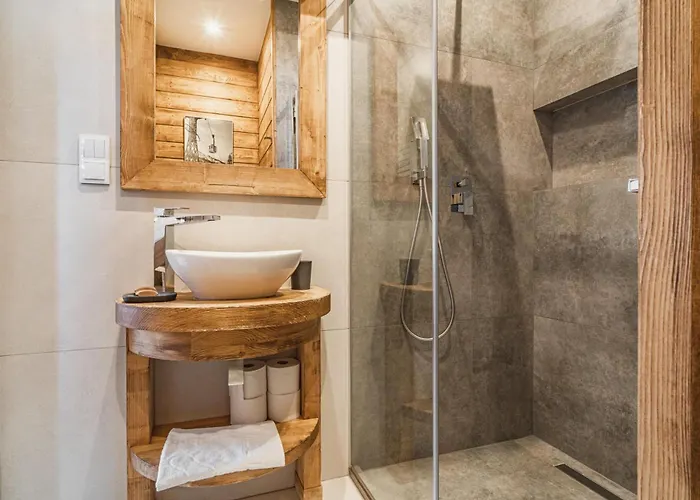 Nosalowski Wypas Jacuzzi & Sauna בקתה